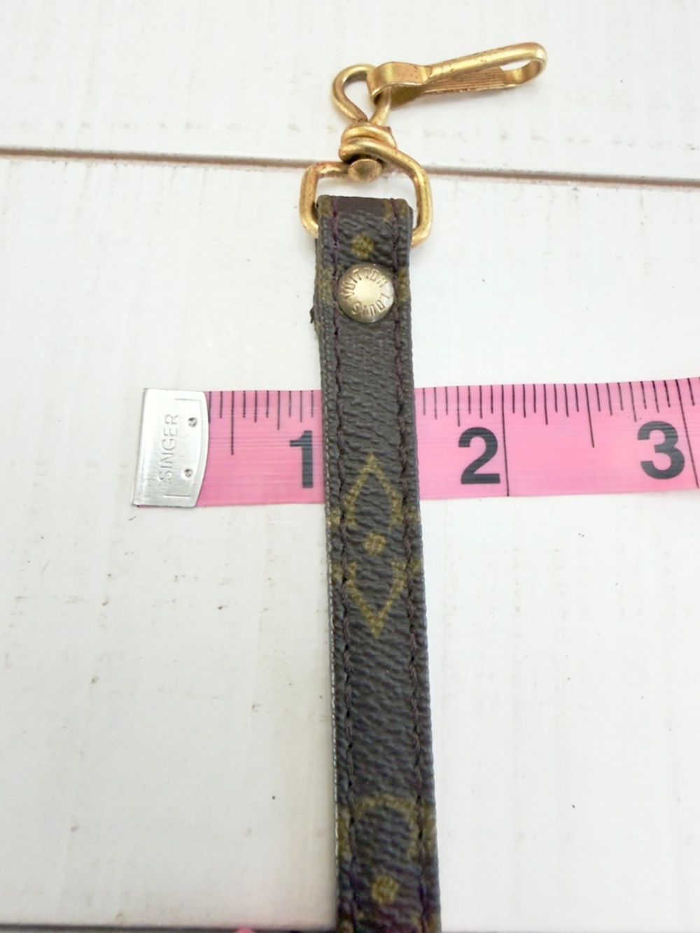 Louis Vuitton Monogram Shoulder Strap - Picture 11 of 11
